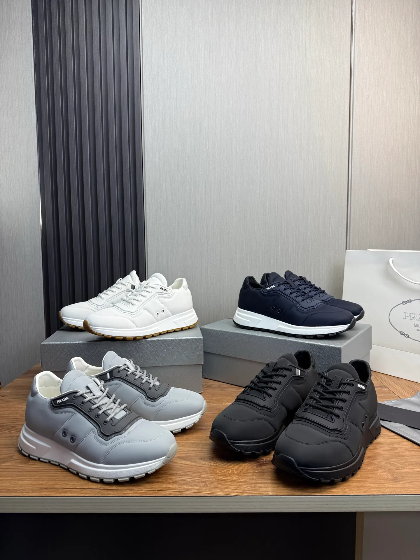 Men's shoes 💰560💰 [PRADA] Popular men's shoes shipped 👏Official website synchronized ⬆️Original imported waterproof fabric + cowhide lining, 1⃣️:1⃣️reproduction, original sole, 38-45 (45. Customized, non-refundable)